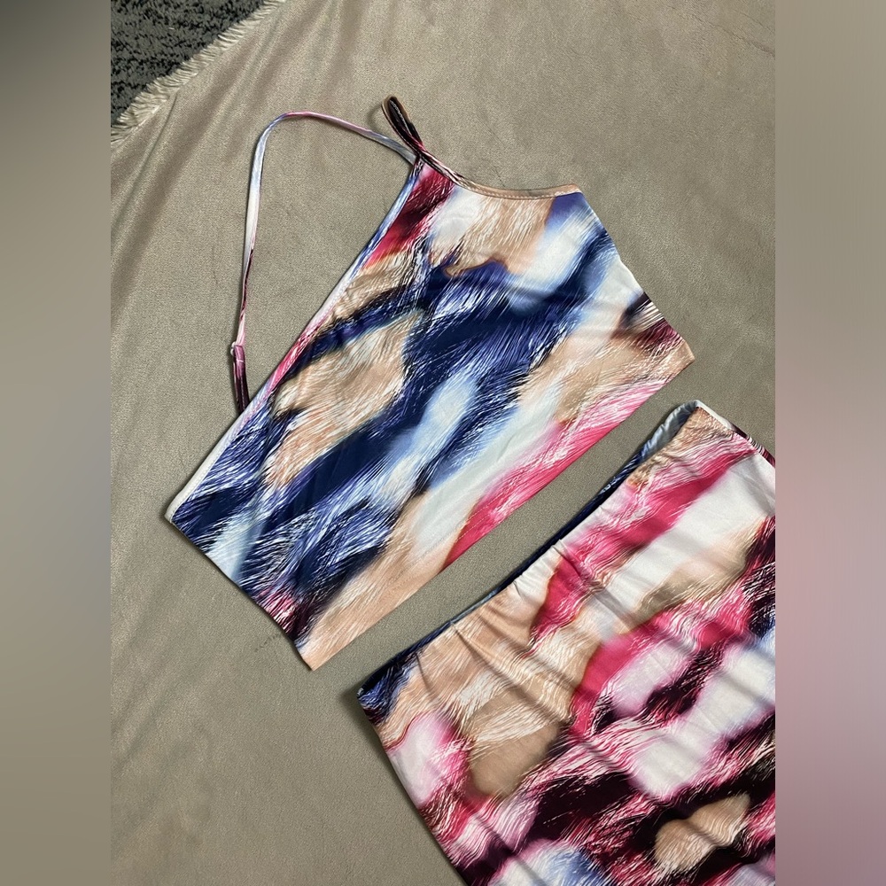 2 piece set. Top and skirt. Size M. Colorful